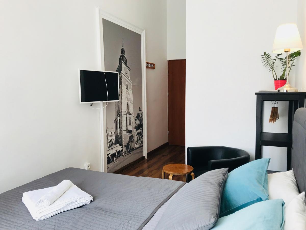 Amber Guest Rooms Krakow Exterior photo